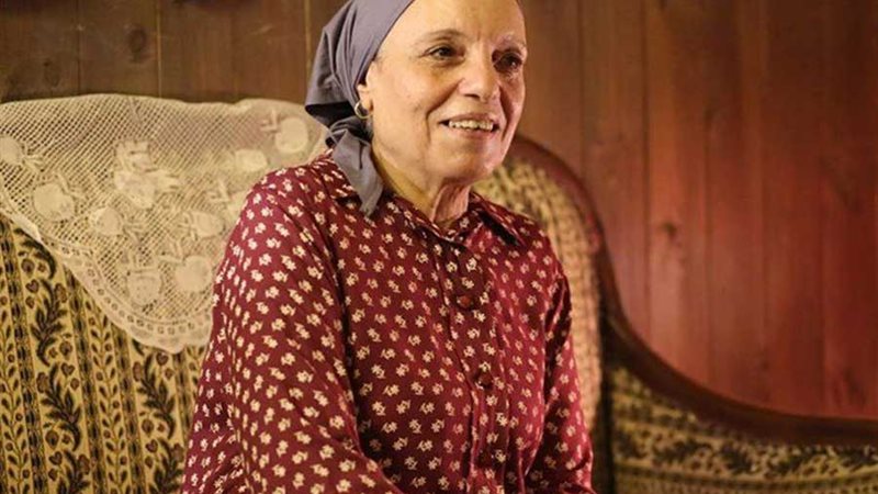 الفنانة عارفة عبدالرسول