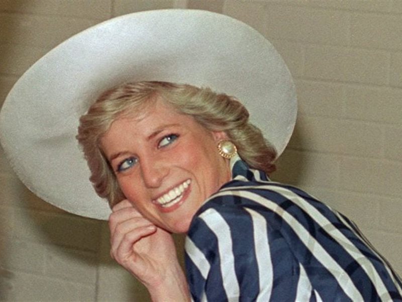 صور نادرة من طفولة الأميرة ديانا يعيد نشرها شقيقها