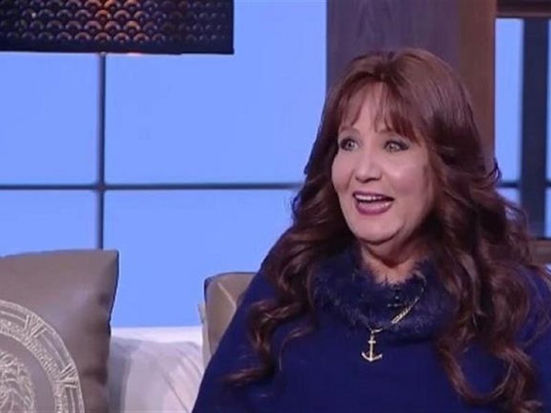 سميرة صدقي: فريد شوقي هو “نمبر وان” جيله.. وفنانين دلوقتي عاوزين يمسحونا بـ “أستيكة”