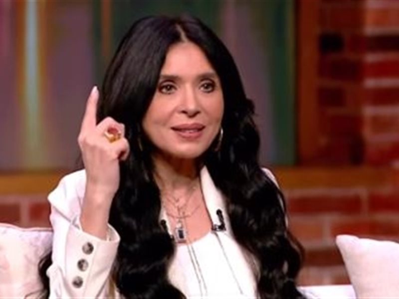 دينا: “اتجوزت 9 مرات.. والراجل اللي هرتبط بيه لازم يكون عنده كمية ثقة بالنفس غير طبيعية”