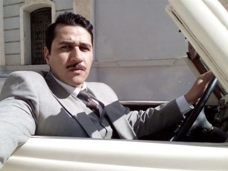 “حاجة 13 خالص”.. علي الطيب يكشف سبب انتقاده زملاءه بمسلسل “عمر أفندي”: الفنان أناني