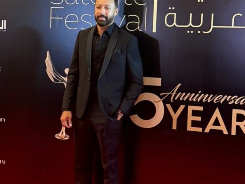 بالصور والفيديو.. توافد النجوم على ريد كاربت مهرجان الفضائيات