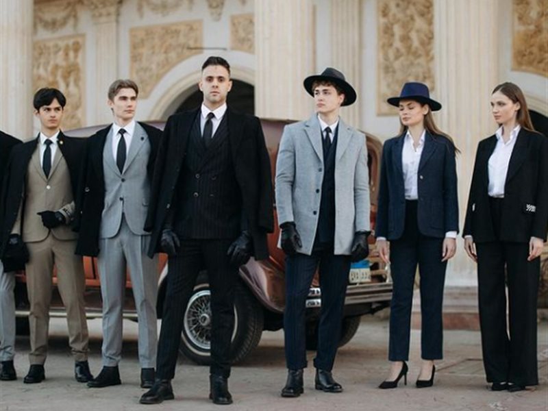 حضور نجوم الفن والرياضة في افتتاح فرع مصمم الأزياء إسلام سعد