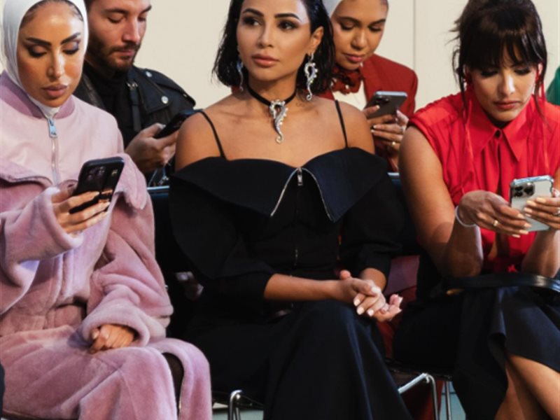 إعلاميات ومؤثرات في “الموضة” عربيات يحضرن عروض ميلانو