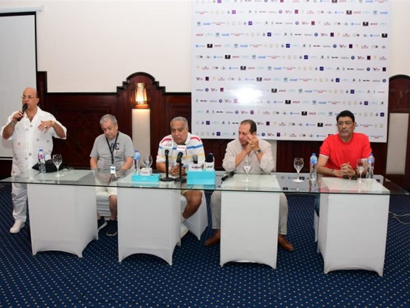 هشام عبد الخالق في “الغردقة السينمائي”: يجب إعادة النظر في الأجور ومضاعفة الإنتاج إلى 60 فيلمًا