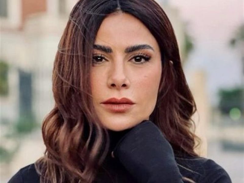 بمسلسلين.. صبا مبارك تعيش حالة من النشاط الفني