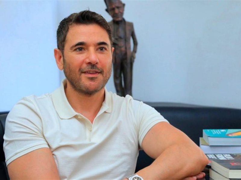 خاص..أحمد عز ومحمد عبد العظيم يستعدان للسفر إلى المجر لاستكمال تصوير “فرقة الموت”