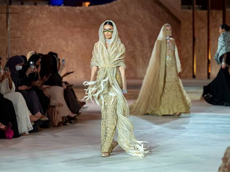 أسبوع الرياض للأزياء يعود من جديد.. 5 أيام من التميز والإبداع في عالم الموضة