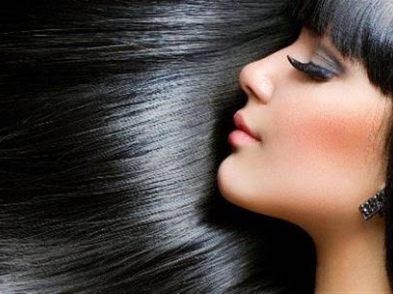 ألوان شعر خريف 2025.. اختيارات أنيقة تناسب كل بشرة