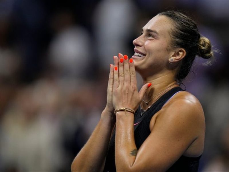 أريانا سابالينك و إيغا شفيونتيك فى بطولة شنغهاي للتنس 2024