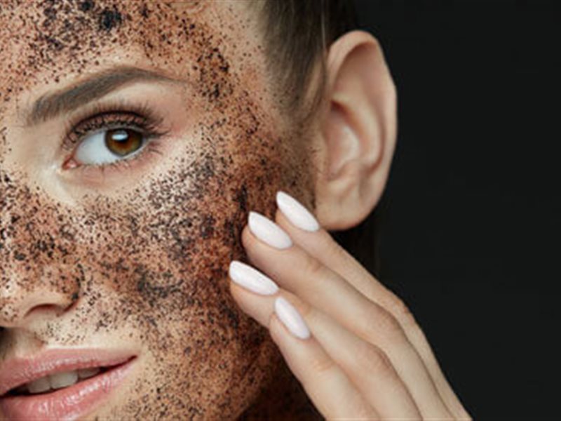 اليوم العالمي للقهوة.. تعرف على فوائدها لصحة البشرة والشعر