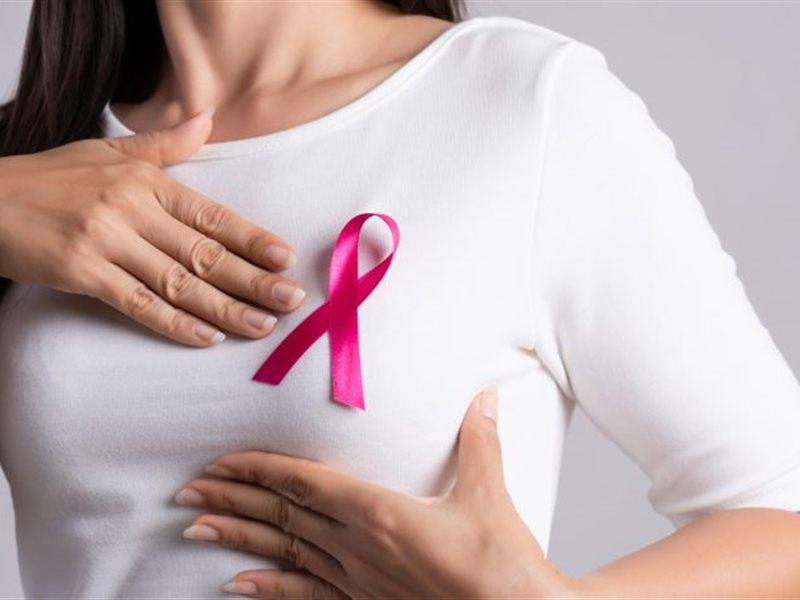 في أكتوبر الوردي.. ماهو سرطان الثدي وأبرز أسبابه؟