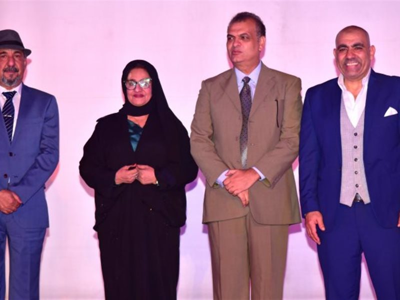 افتتاح الدورة السابعة لمهرجان أيام القاهرة الدولي للمونودراما على المسرح المكشوف