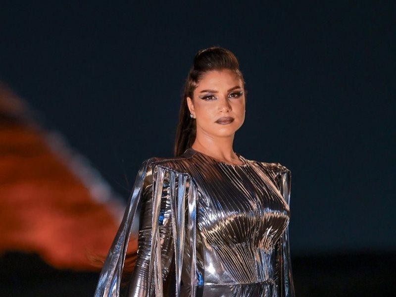 نسمة محجوب تتألق بإطلالة جريئة في أحدث حفلاتها 