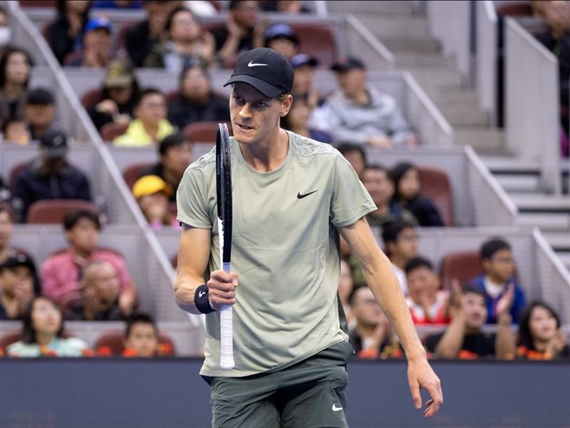 تاهل سينر لدور الثمانية في بطولة شنغهاي للتنس 