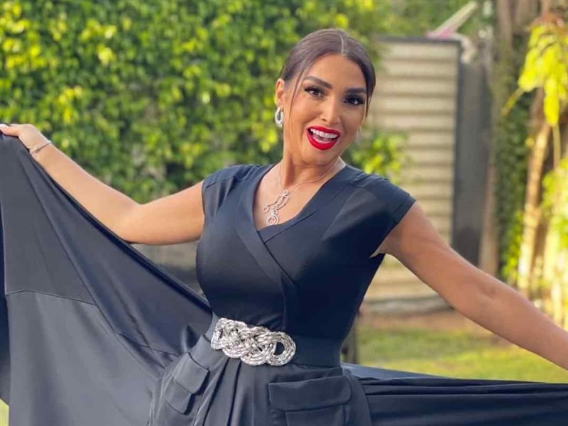 روجينا تتألق بإطلالة ساحرة وتستعد لموسم رمضاني مميز 