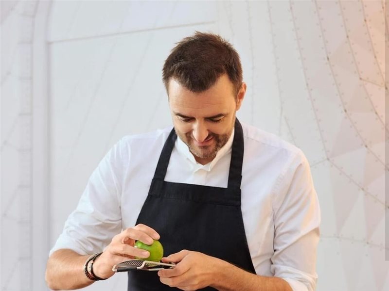 Louis Vuitton تدمج الأناقة مع الطهي الفرنسي عبر مقهى Le Café Cyril Lignac في مطار هيثرو بلندن