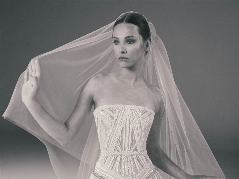 إيلي صعب يطلق مجموعة فساتين الزفاف لخريف وشتاء 2025 بعنوان 