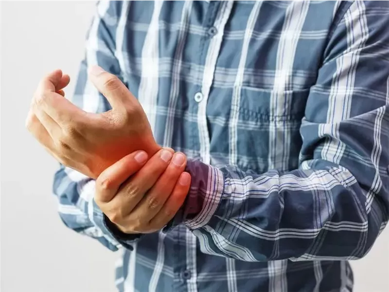 في اليوم العالمي لالتهاب المفاصل.. إليكم أهم 5 أسباب للإصابة به