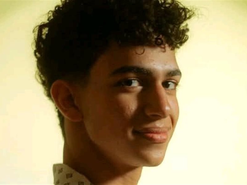 حمزة دياب يظهر بـ لوك جديد في حفل جوائز رمضان للإبداع 