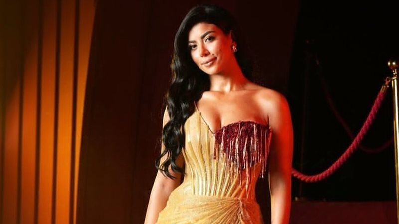 الفنانة كارولين عزمى