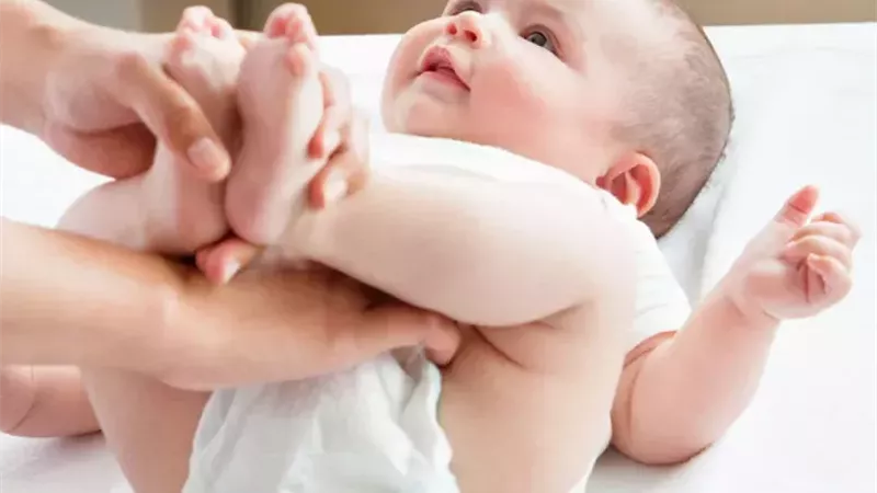 البراز الأخضر عند