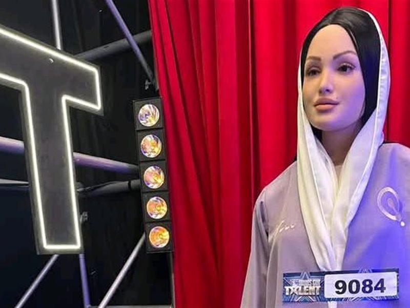 سارة.. أول روبوت سعودي يغني على مسرح 