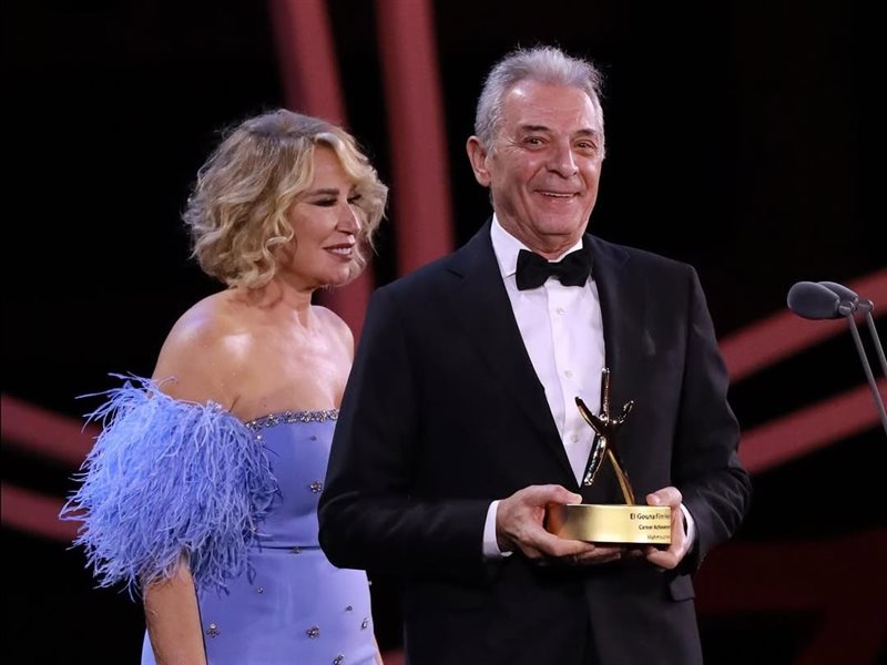 محمود حميدة: حلمي اتحقق في مهرجان الجونة على يد نجيب ساويرس عشان كدة سعادتي مضاعفة 