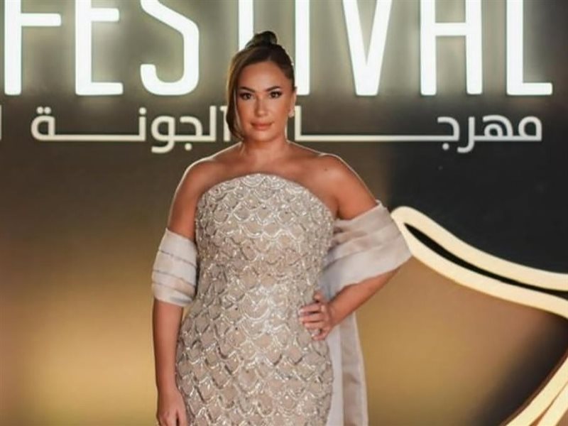 مهرجان الجونة السينمائي السابع.. إطلالات ساحرة تشعل السجادة الحمراء بأناقة لا تنسى 