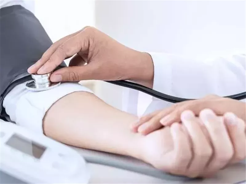 أسباب ارتفاع ضغط الدم.. ما هي أبرز علاماته وأعراضه؟