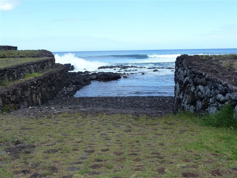  وجهة  تجمع بين الغموض الطبيعي والتاريخ الثقافي في المحيط الهادئ (جزيرة إيستر)