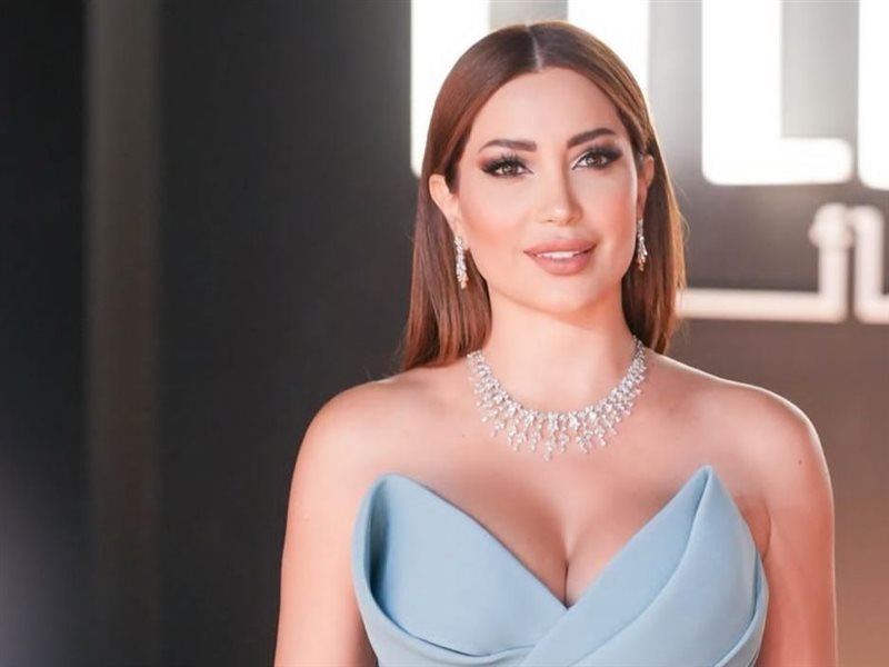 نسرين طافش تتألق في مهرجان الجونة السينمائي السابع بإطلالة ساحرة 