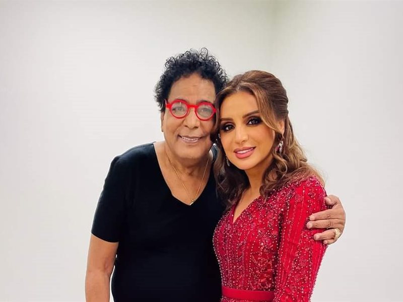 أنغام توجه رسالة لمحمد منير: 