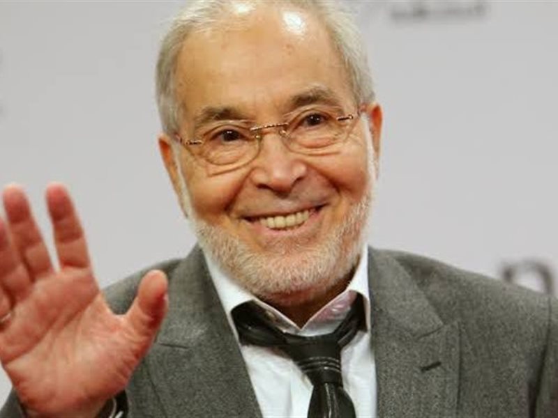 نجوم الفن ينعون حسن يوسف 