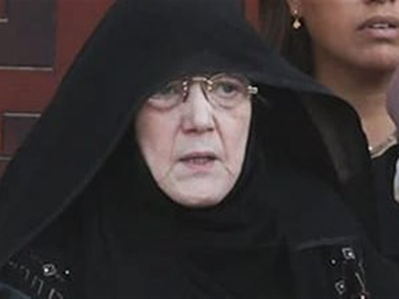 أبرز اللقطات من جنازة حسن يوسف (صور) 