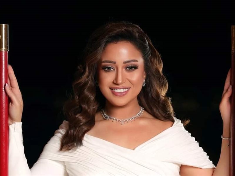 ريهام عبد الحكيم تشارك جمهورها كواليس حفلتها الأخيرة 