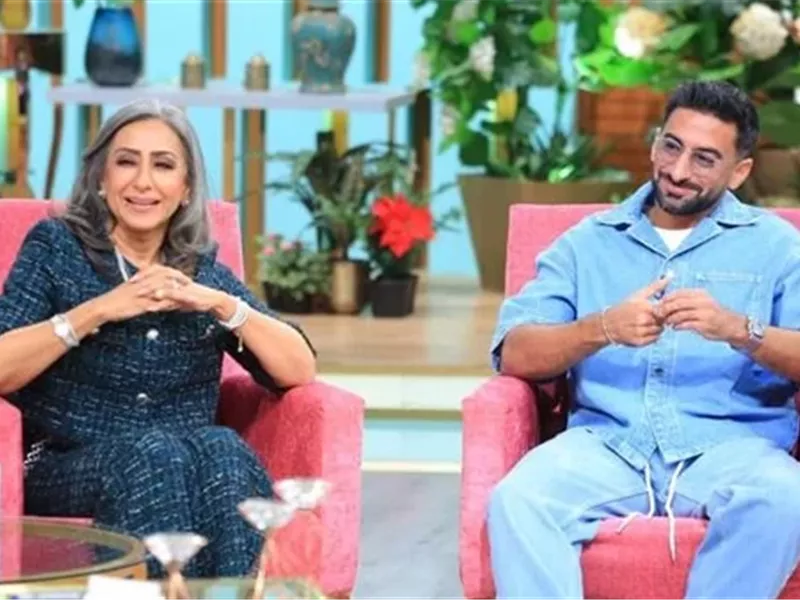 أنس بوخش ووالدته ضيوف 