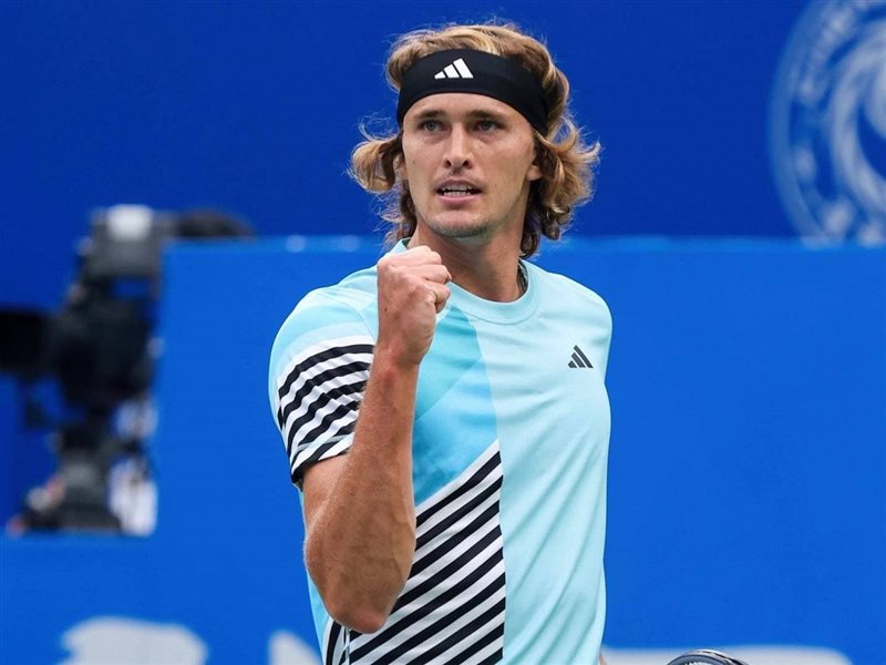 زفيريف يتوج بلقب بطولة باريس للماسترز للمرة الأولى في مسيرته