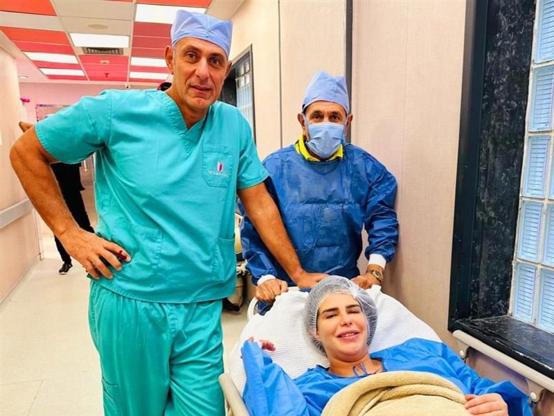 دنيا عبد العزيز قبل لحظات من إنجاب ابنتها الأولى جودي 