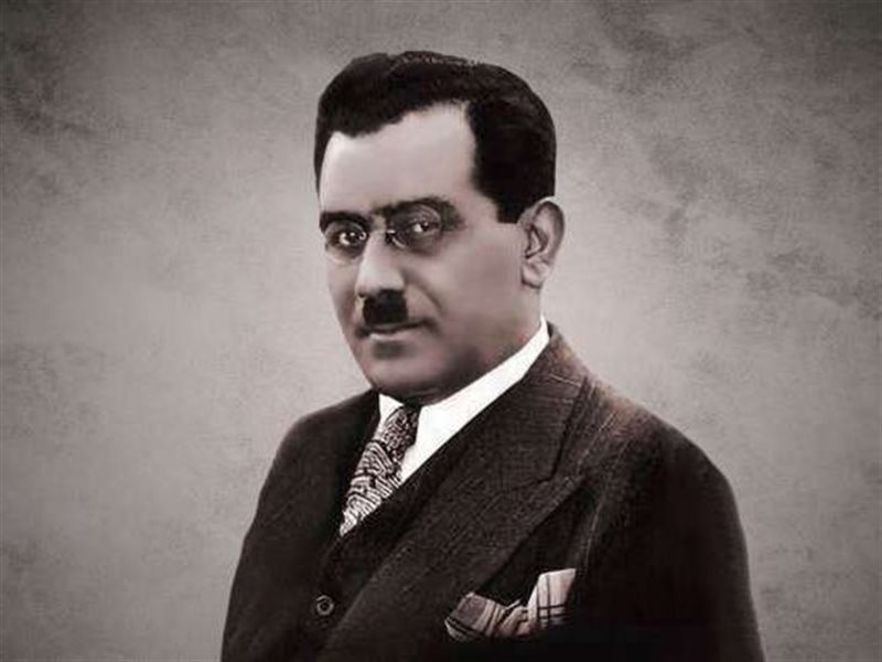 الدكتور مصطفى مشرفة رائد الفيزياء والرياضيات في العالم العربي