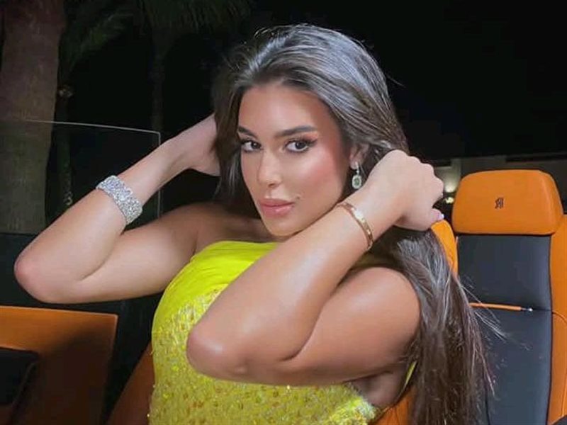 ياسمين صبري توجه نصيحة للسيدات من خلال تجربتها في الموضة وعلم النفس 