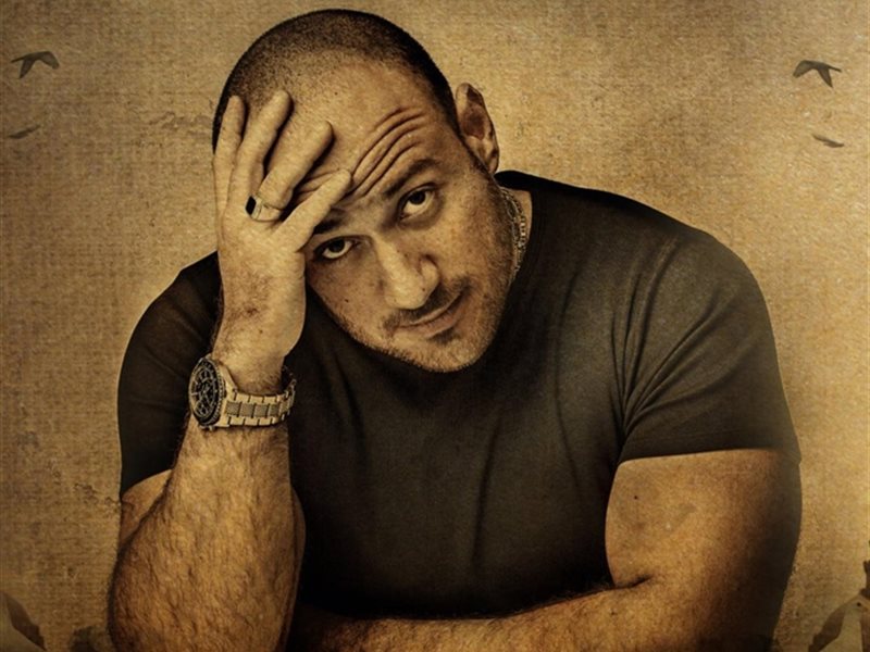 أحمد مكي وشقيقته إيناس مكي ينعيان وفاة والدتهما بعد مرورها بأزمة صحية