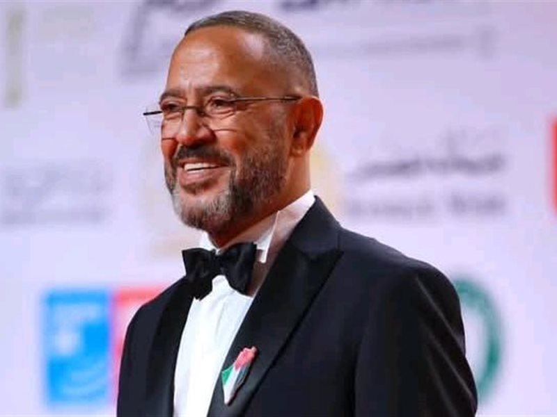 وصول أشرف عبدالباقي لافتتاح مهرجان القاهرة السينمائي الدولي للدورة 45 