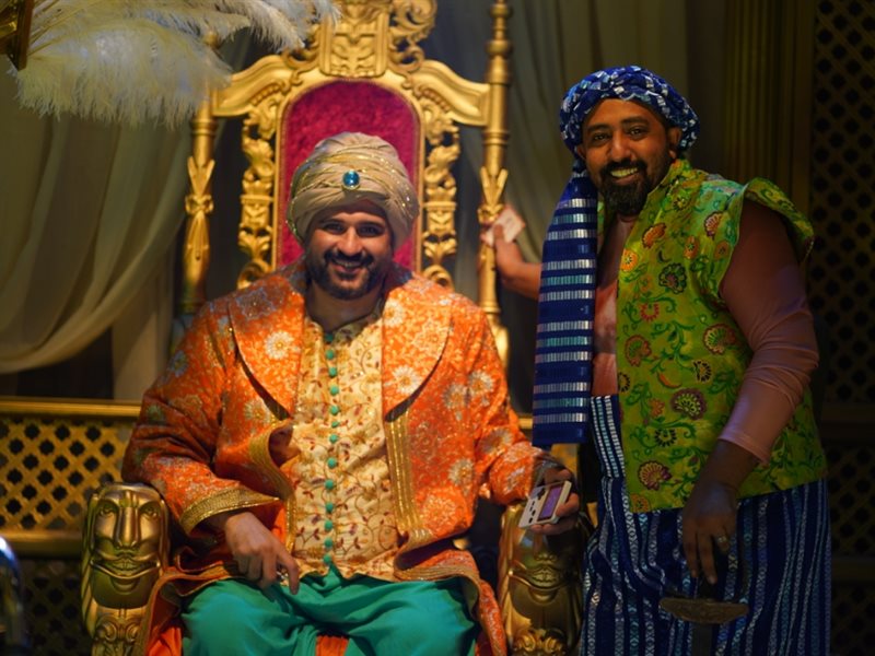 تفاصيل مسرحية أكرم حسني الجديدة “ألف تيتة وتيتة” قبل عرضها في موسم الرياض  نازل الصبح 