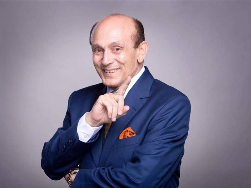 محمد صبحي يعود لعرض 