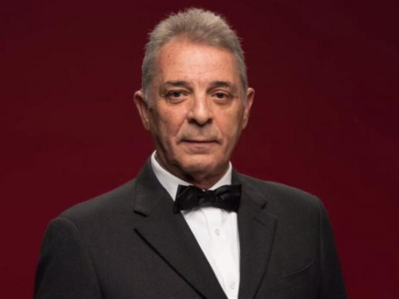 قبل محمود حميدة.. نجوم رفضوا تقديم سيرتهم الذاتية على الشاشة 