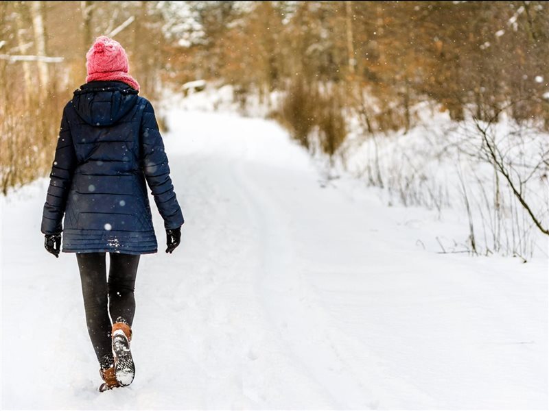  4 أسباب تجعلك تحب المشي في الطقس البارد 