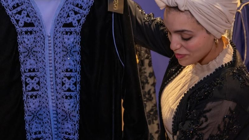 معرض انا عربية