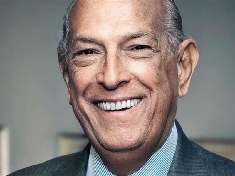 دار أوسكار دي لا رينتا في تعاون مع مجلس أبو ظبي للتصميم 