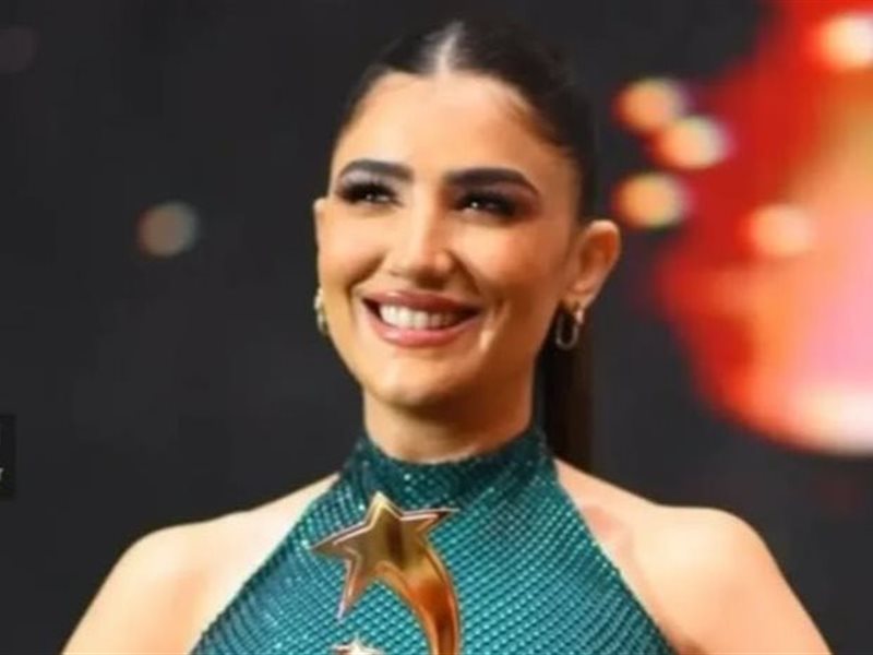 نجمات الفن يتألقن في مهرجان ملتقى التميز والإبداع العربي 